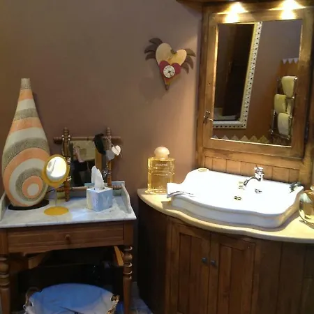B&B Chez Marie Et Nicolas 부셰레
