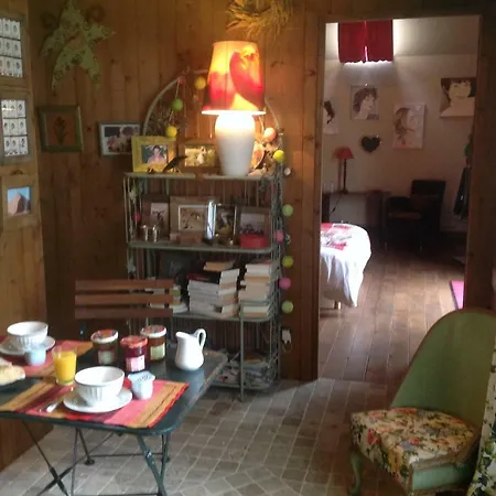 B&B Chez Marie Et Nicolas 부셰레